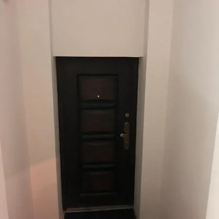 Kouzmanovs_guesthouse Апартамент София